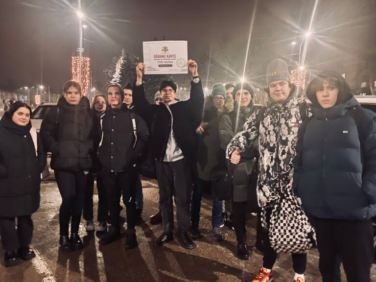 Daugavpils Iespēju vidusskolas skolēni iekļūst konferences ROSINĀTAVA skolu uzdevumu TOP 3