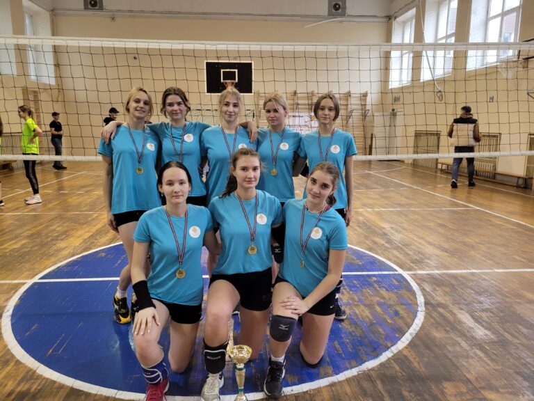 Latgales reģiona skolēnu finālsacensību volejbolā čempioni – Daugavpils Zinātņu vidusskolas skolēni!
