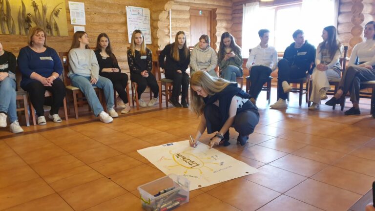 Projektu konkursam “Kontakts” apstiprinātas divas Daugavpils valstspilsētas skolas