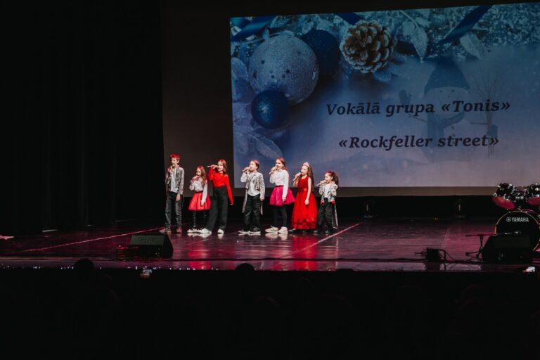 BJC “Jaunība” kolektīvu “Ziemas stāsts”