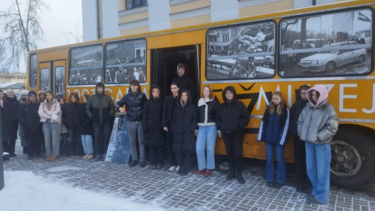 Par barikādēm vēsta muzejbuss
