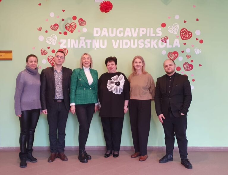 Biedrība “Eņģeļa sirds” viesojas Daugavpils Zinātņu vidusskolā