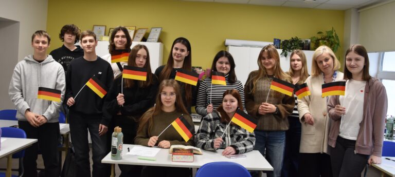 Ģimnāzisti kārto starptautisko vācu valodas eksāmenu