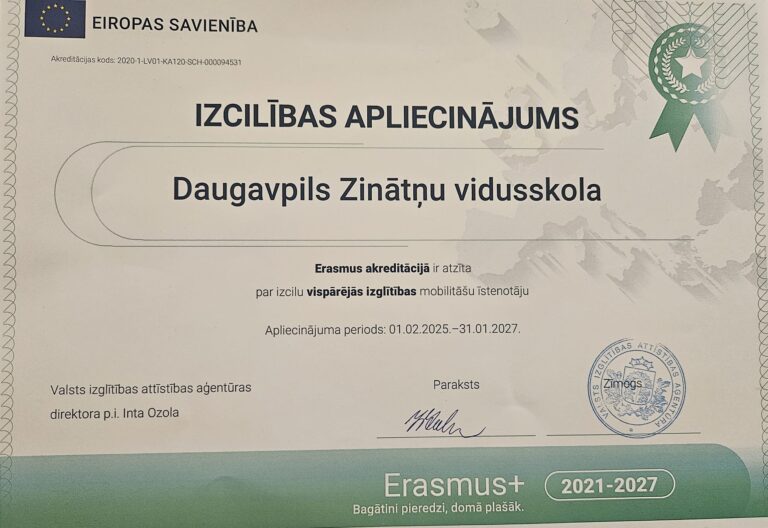 Daugavpils Zinātņu vidusskola saņem izcilības apliecinājumu