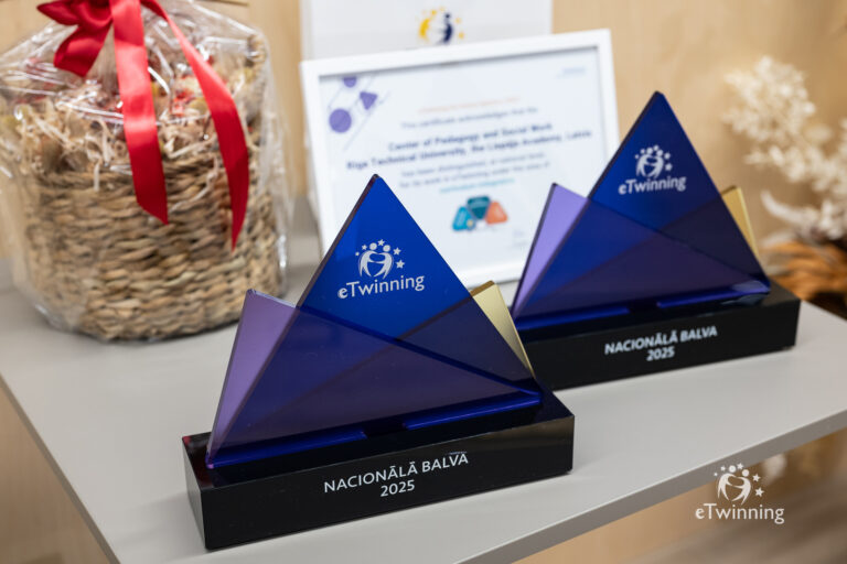 Daugavpils Ķīmijas apkaimes pirmsskolas izglītības iestāde saņem balvu par labāko starptautisko pirmsskolu sadarbības projektu