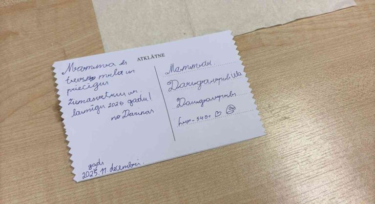 Ceļojums atklātņu vēsturē