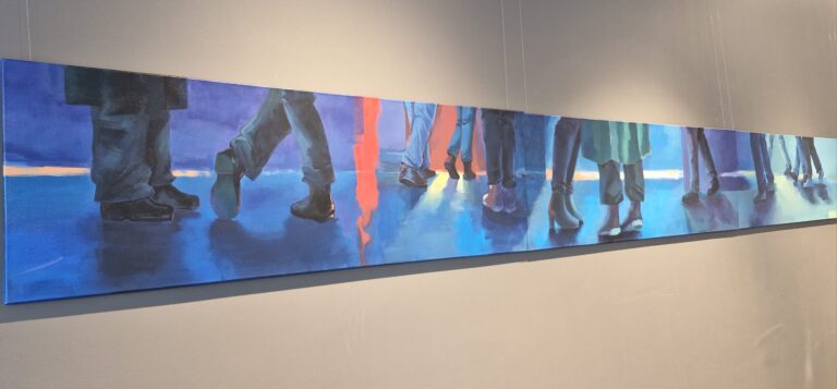 25.februārī plkst.13.00 Saules skola aicina uz izstādes “Pirmā virsotne” atklāšanu