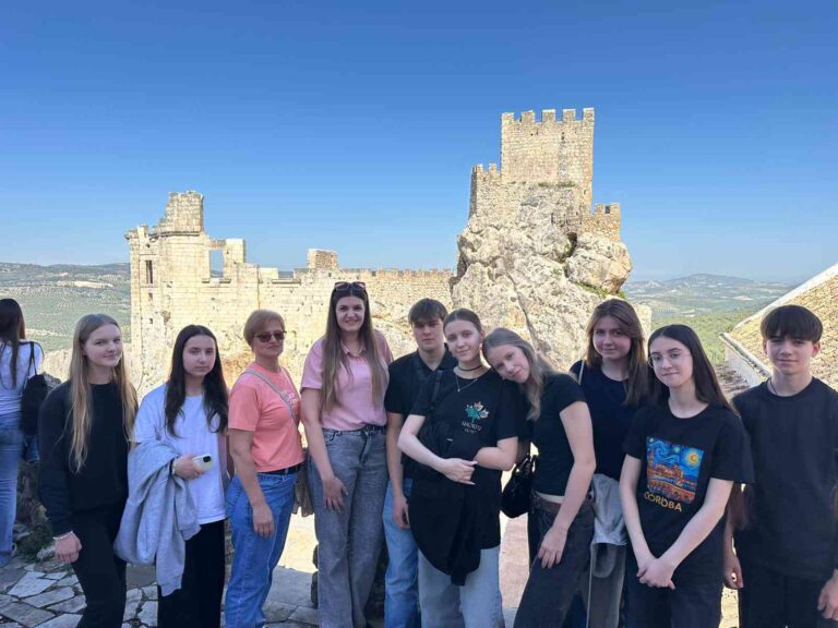 Daugavpils Tehnoloģiju vidusskolas-liceja skolēni un skolotāji devās mācību mobilitātē Spānijā